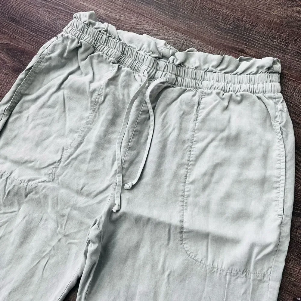 Cloth and Stone Smocked Paperbag Tie Waist Joggers Size M Women’s - Picture 6 of 15